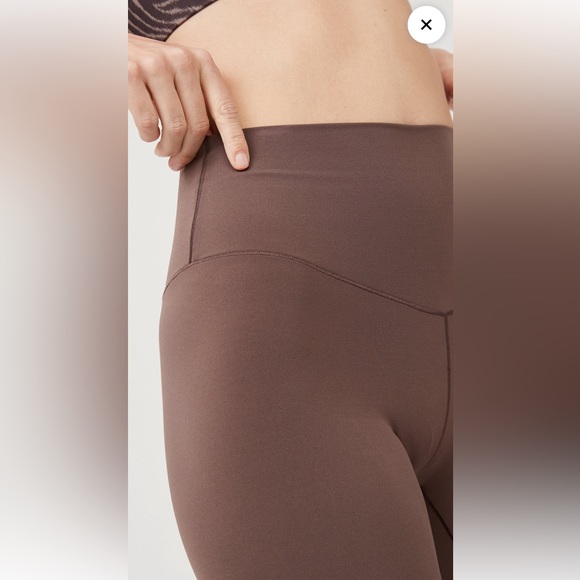 High-rise aligned style leggings - Picture 4 of 6